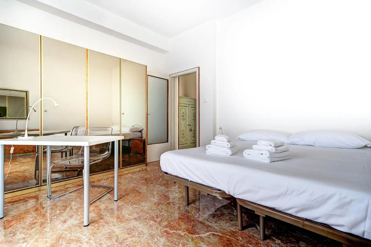 Apartamento Gaudenzi Bolonia Italia